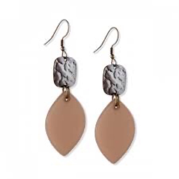 Sorcery Earrings - Picture 3 of 6